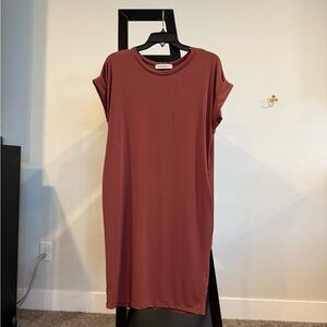 Brigitte Brianna Mauve dress Size S smoke free pet free home